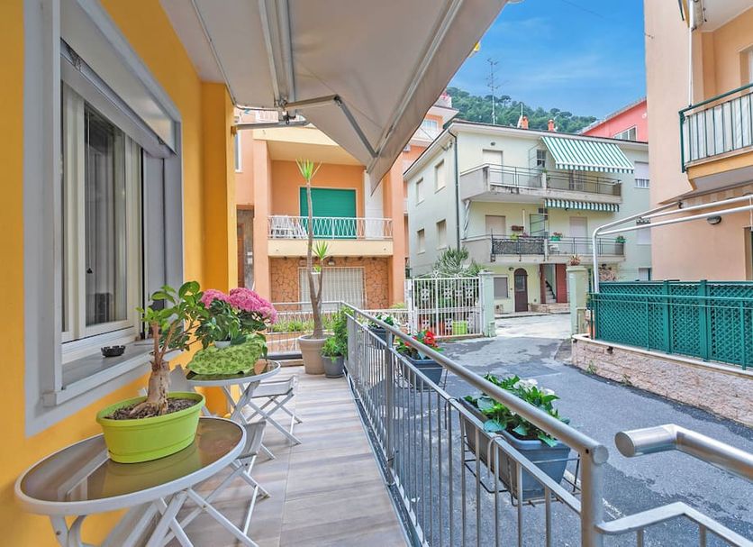 Balcony Photo