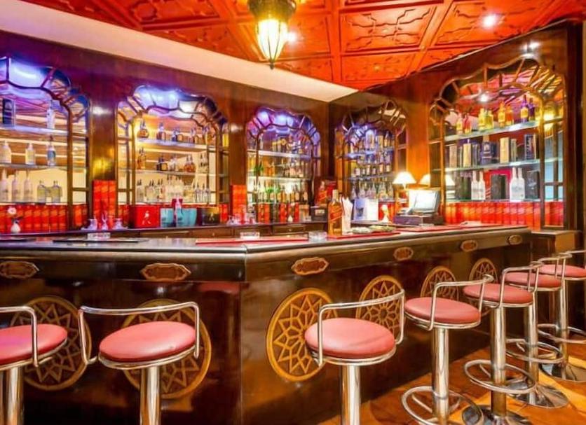Bar Photo