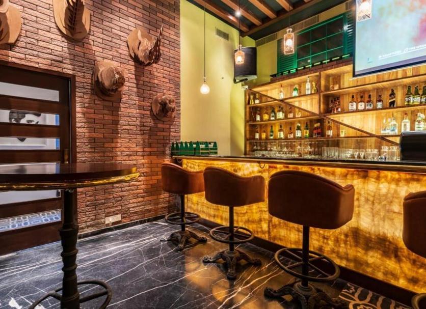 Bar Photo