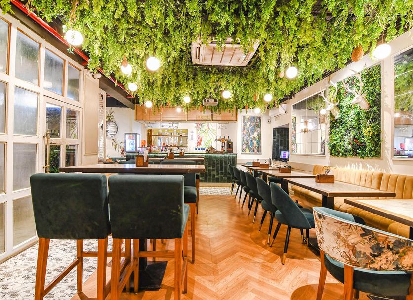 Restaurant Photo