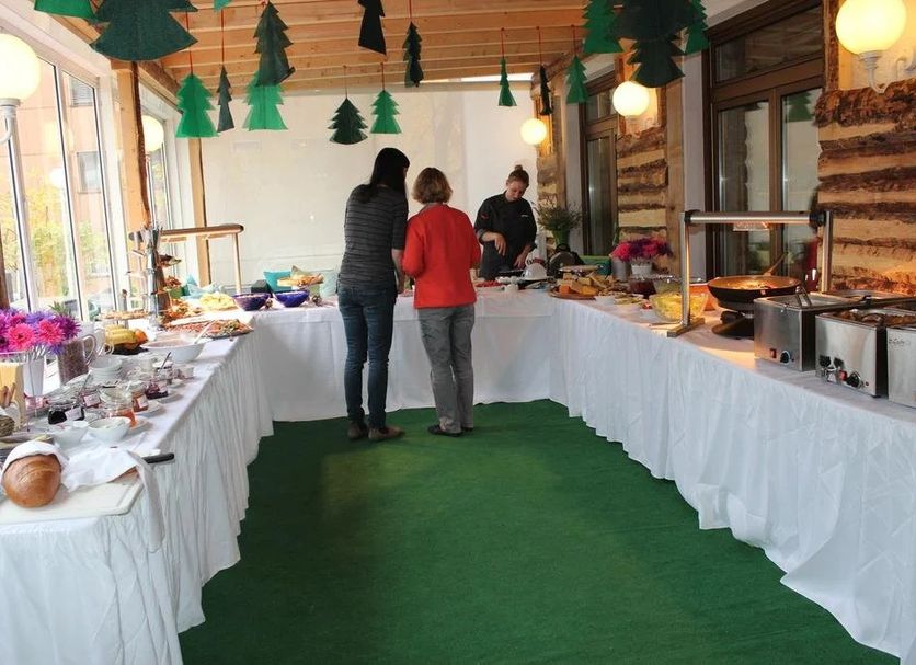 Buffet Photo