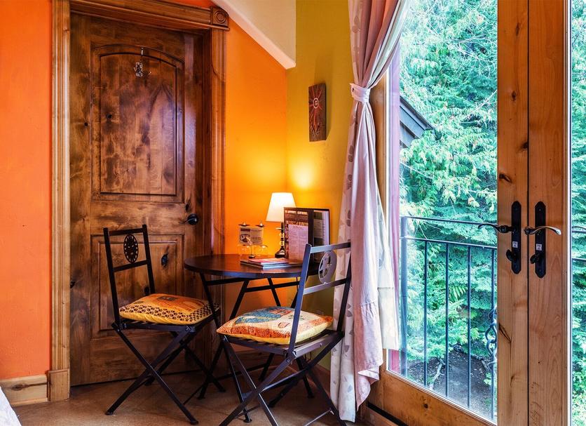 Dining room Photo