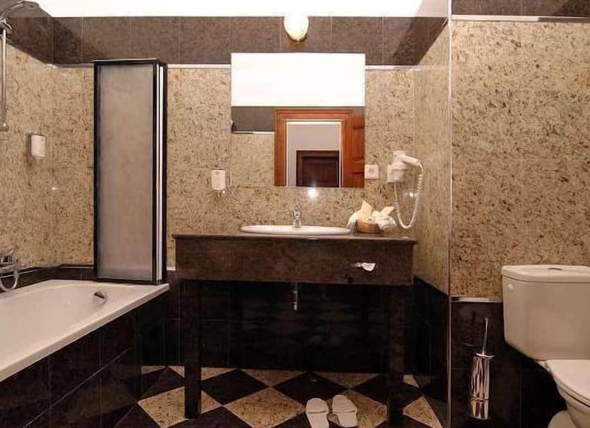 Bathroom Photo