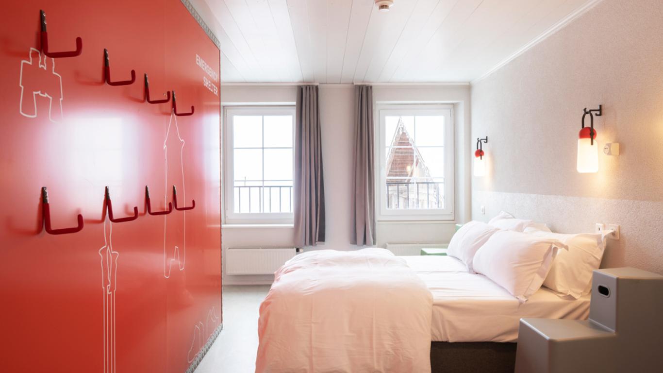 Peanut Mountain Lodge & Le Communal