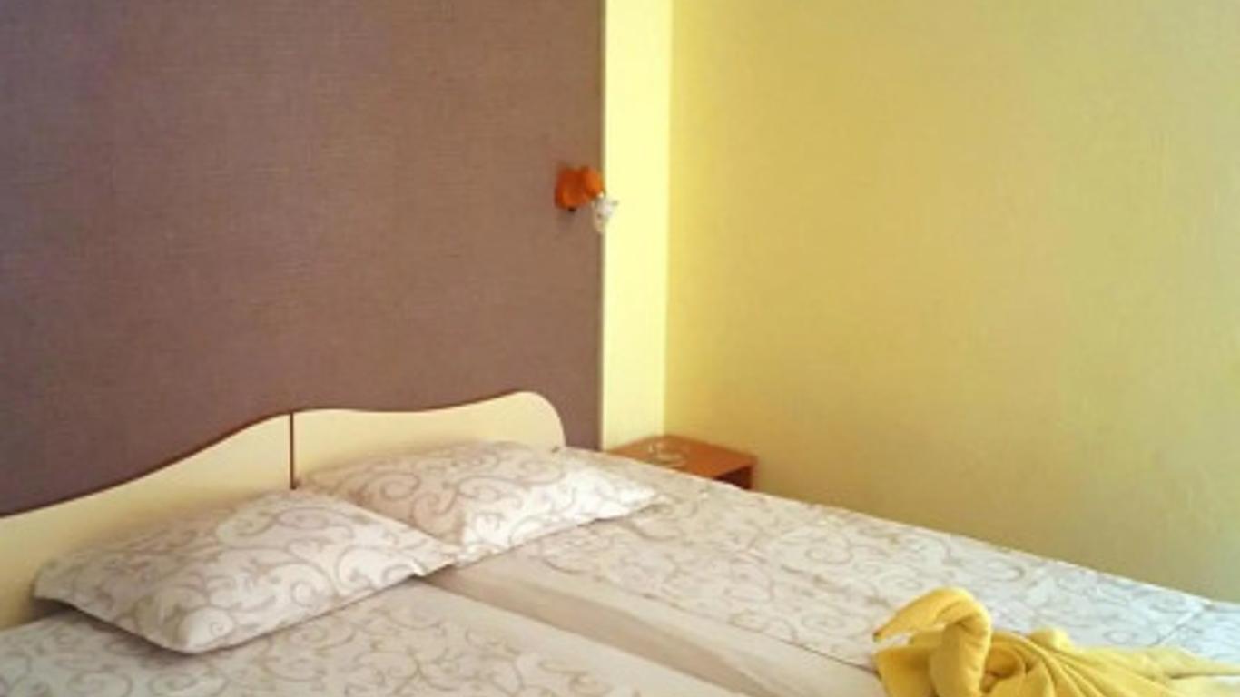 Balaton Hotel