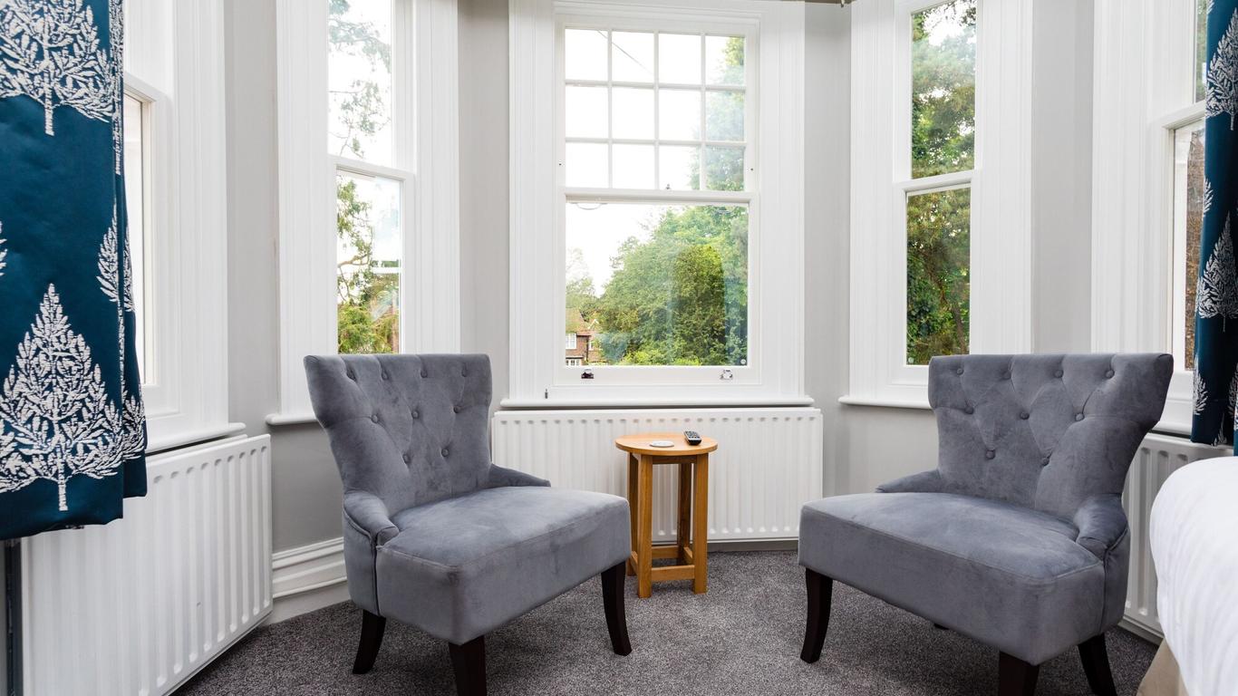 The Lawn Guest House Gatwick