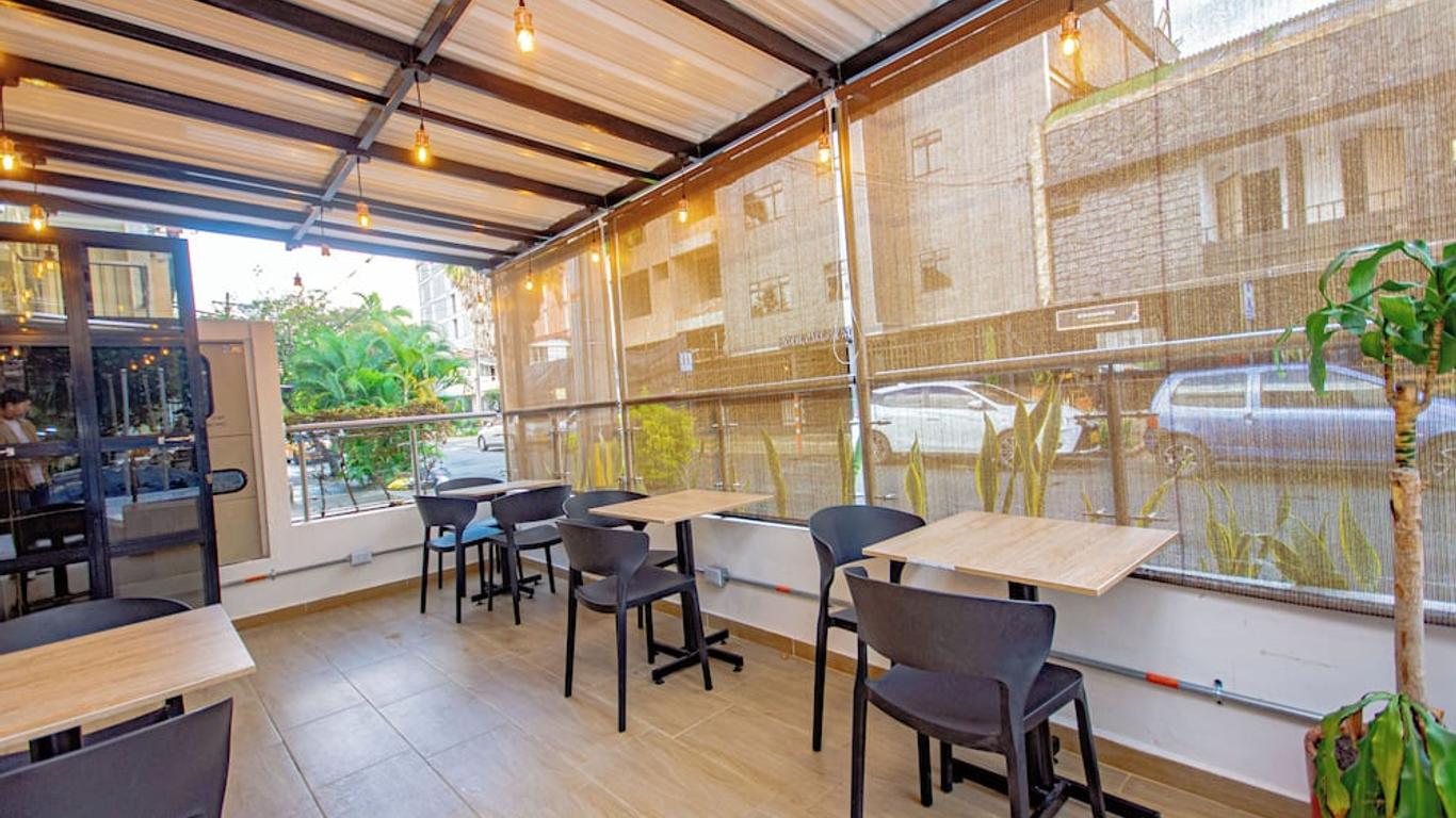 Novus Laureles