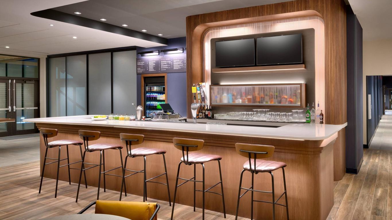 Courtyard by Marriott Ames