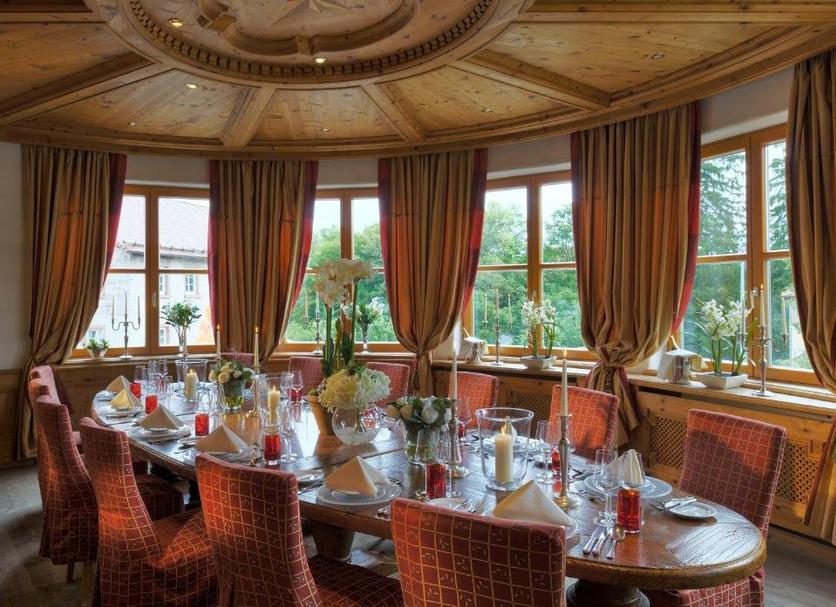 Dining room Photo