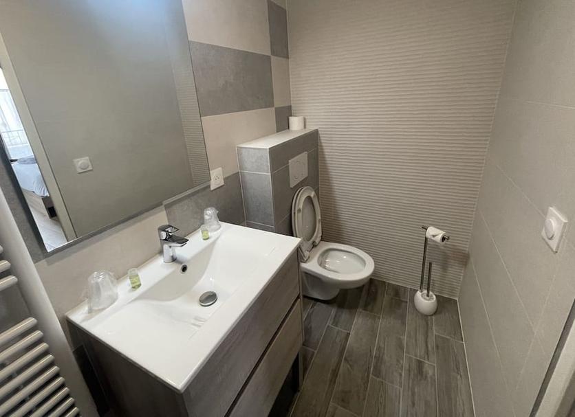 Bathroom Photo