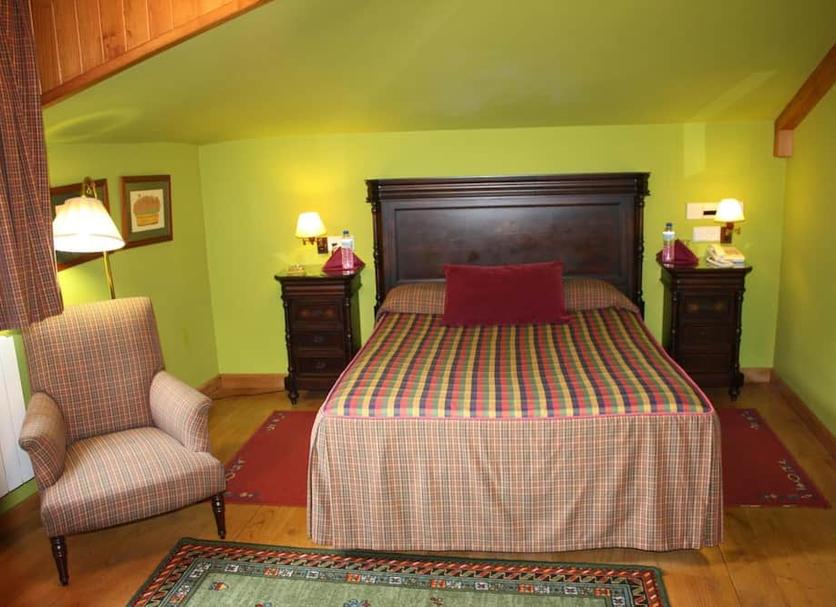 Bedroom Photo