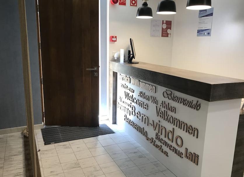 Front desk Photo