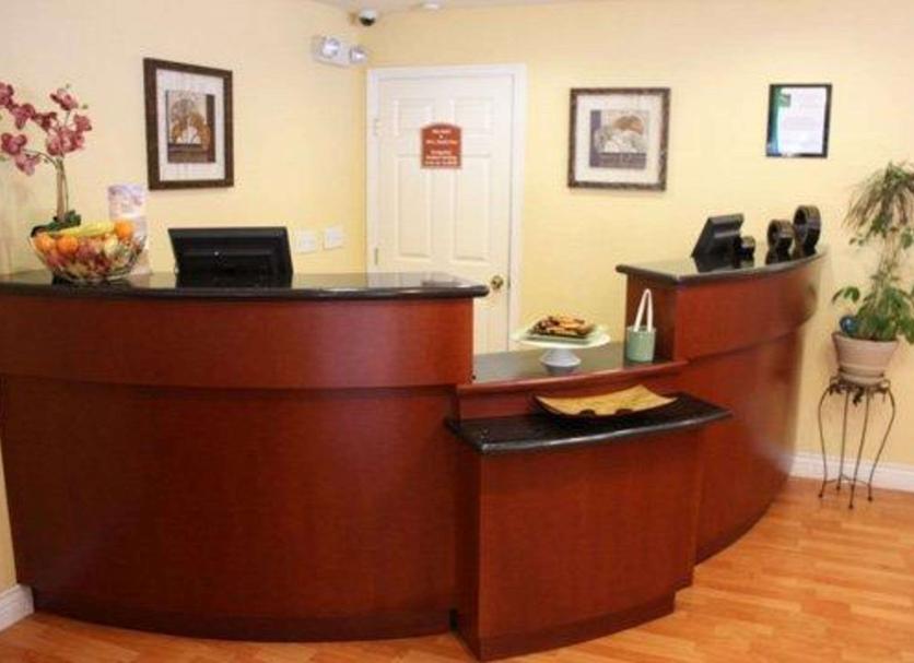 Front desk Photo
