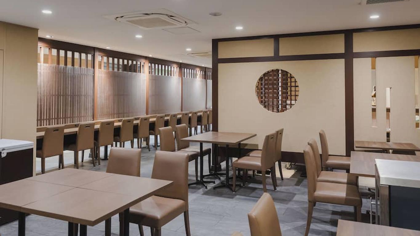 Hop Inn Kyoto Shijo Omiya
