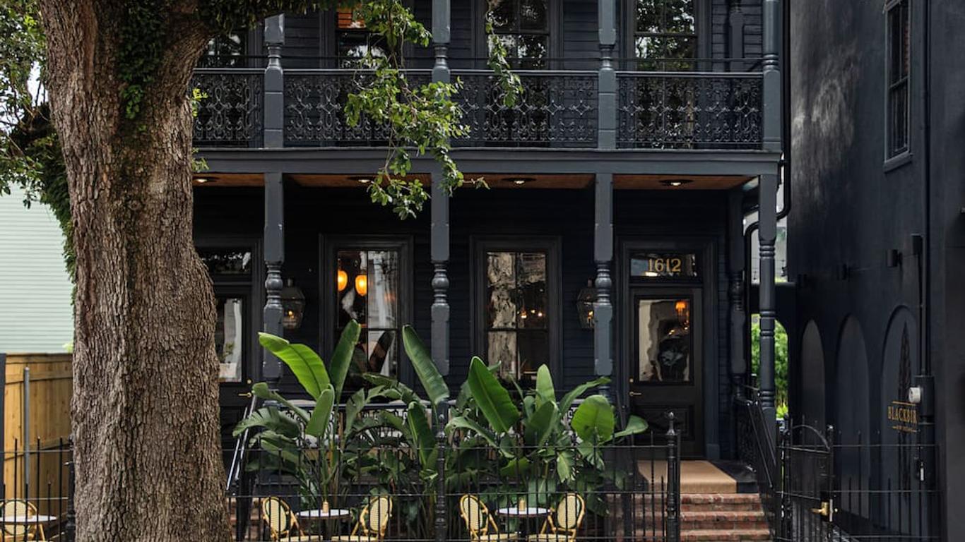 Blackbird Hotel