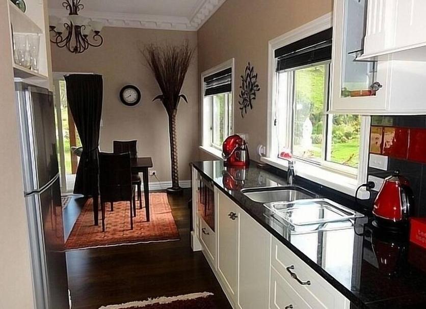 Kitchen Photo