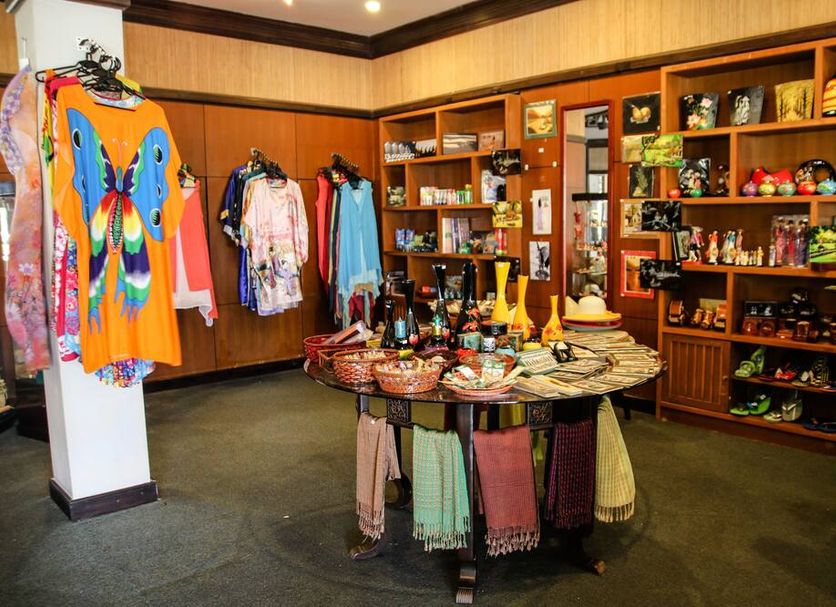 Shop Photo