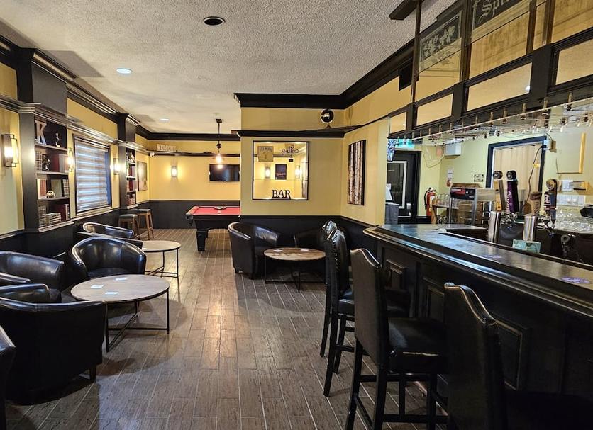 Bar Photo