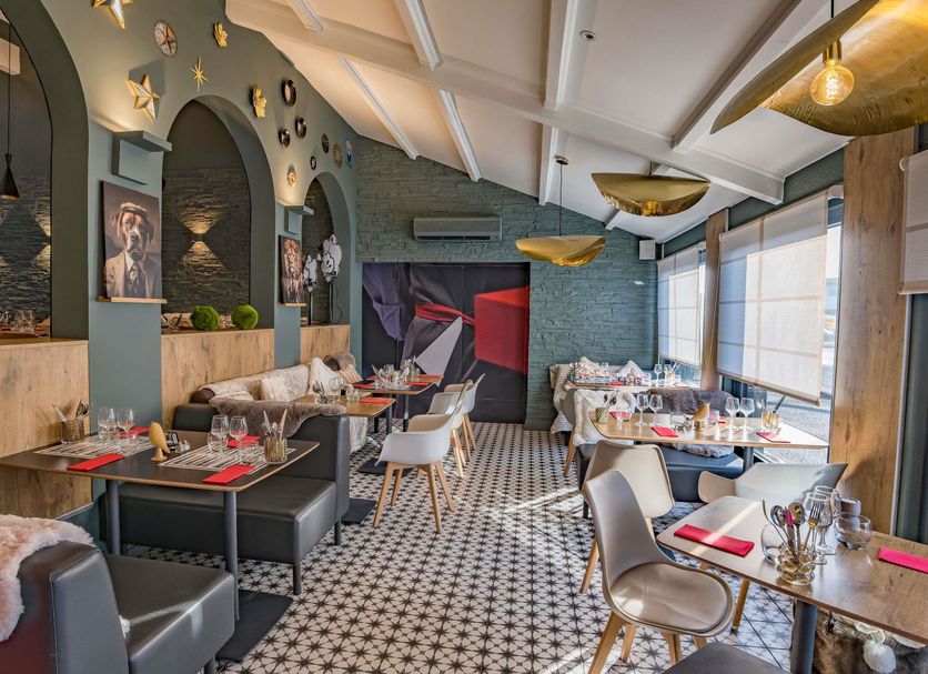 Restaurant Photo