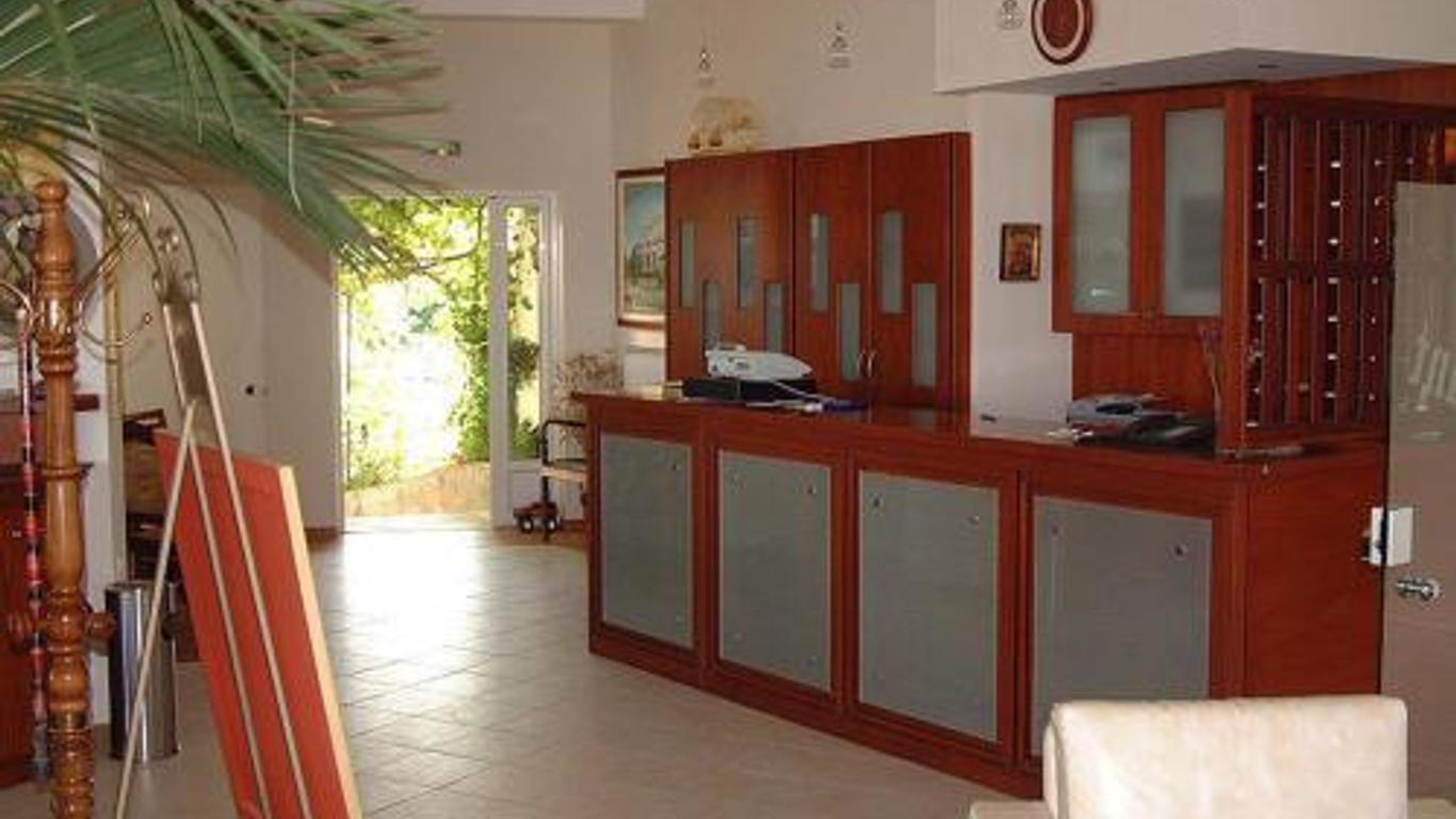 Hotel Golden Sun