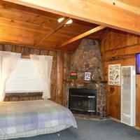 2400-Oak Knoll Lodge cabin