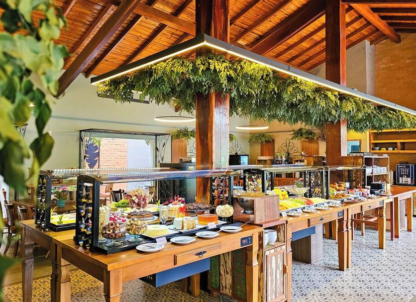 Buffet Photo
