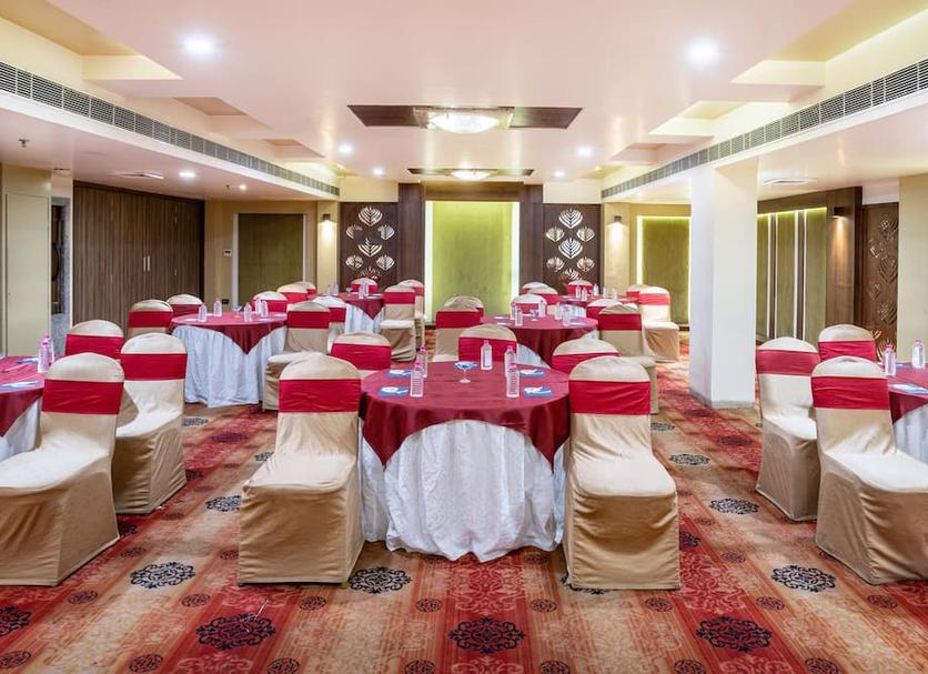 Banquet hall Photo