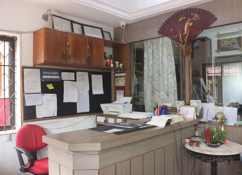 Front desk Photo