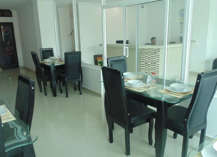 Dining room Photo