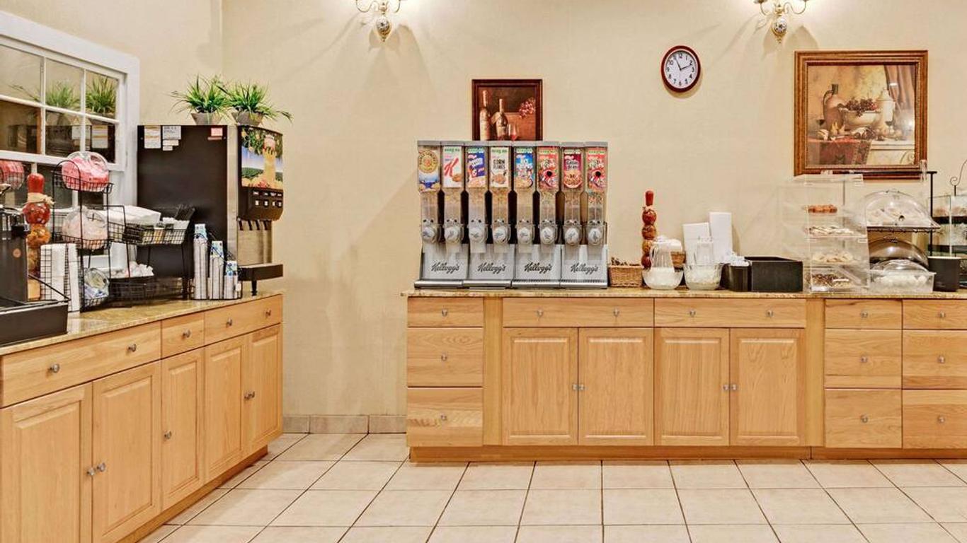 Ramada by Wyndham Kittery