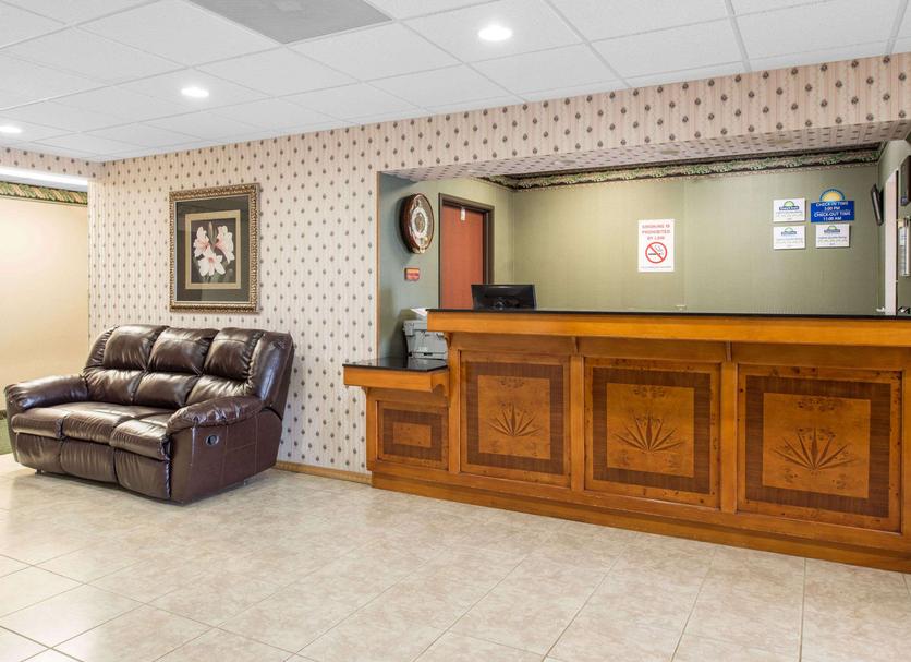 Front desk Photo