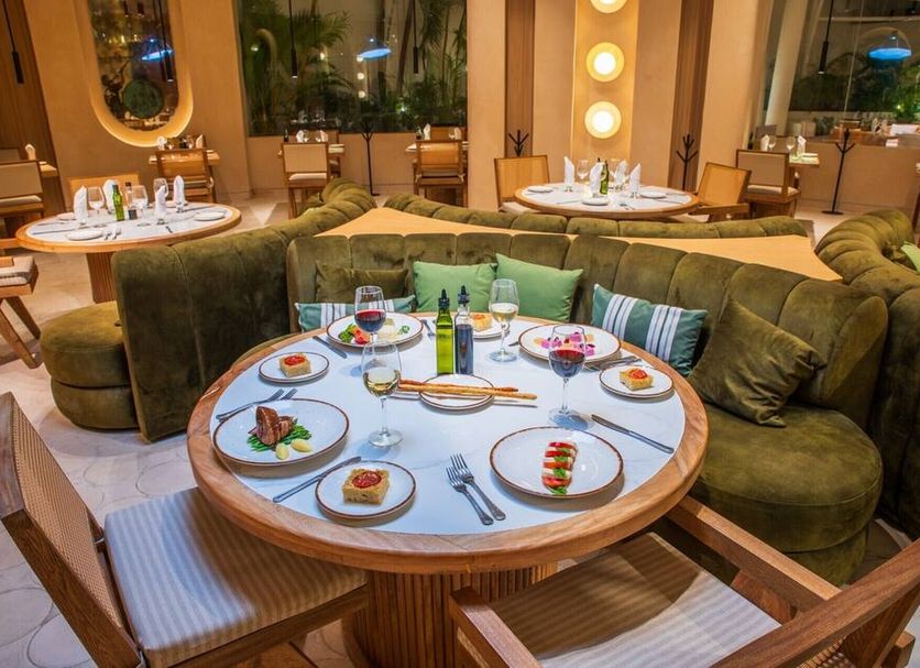 Restaurant Photo
