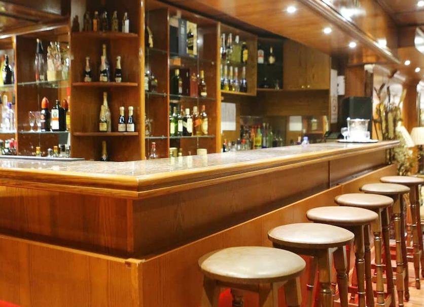 Bar Photo