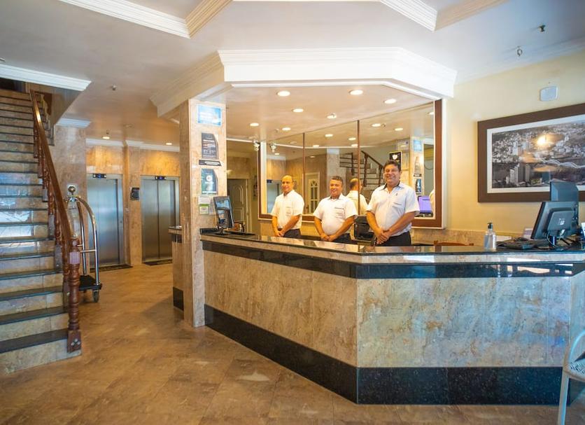 Front desk Photo