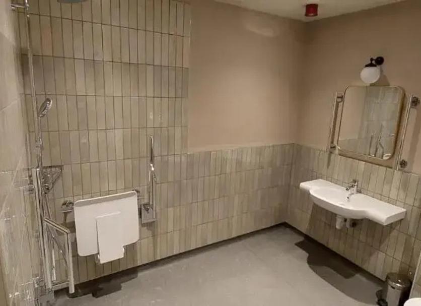 Bathroom Photo