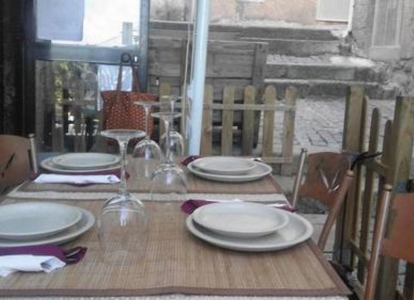 Dining room Photo