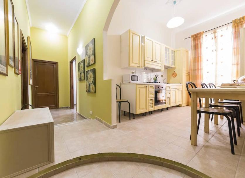 Kitchen Photo