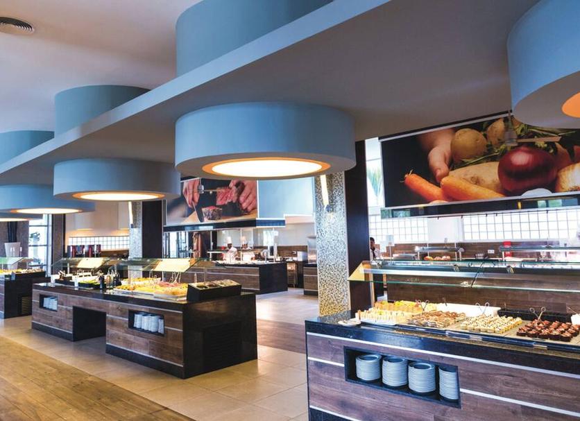 Buffet Photo