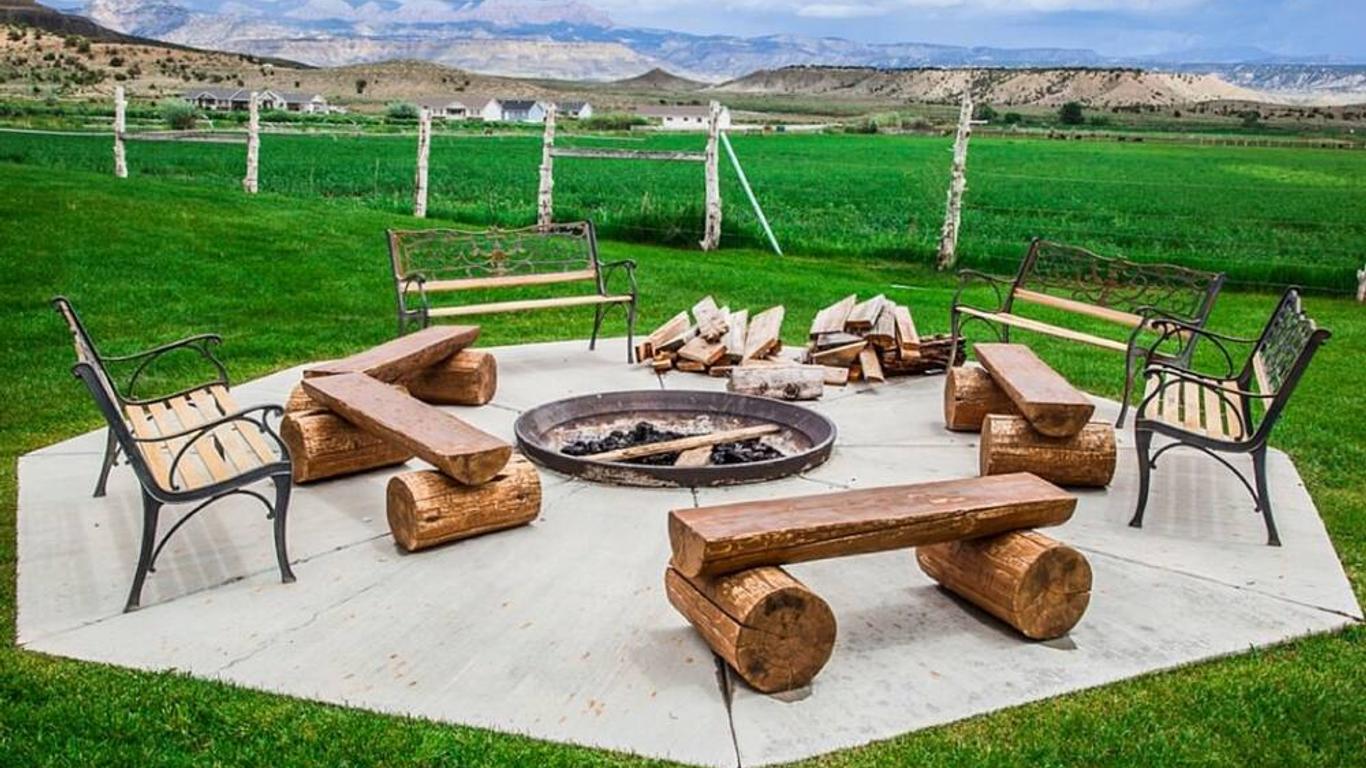 Bryce Country Cabins