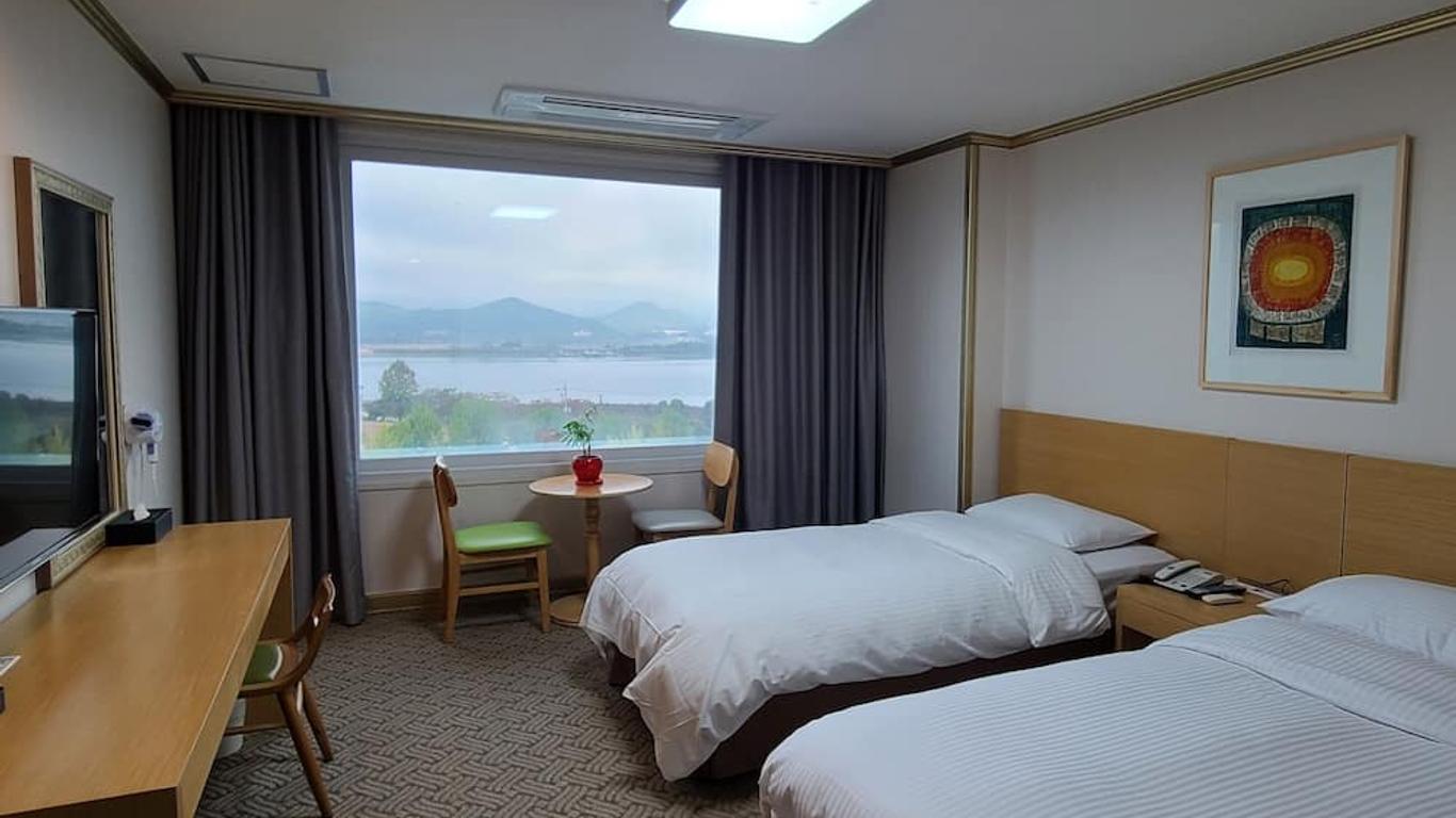 Chuncheon Bears Hotel