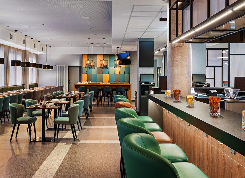 Restaurant Photo