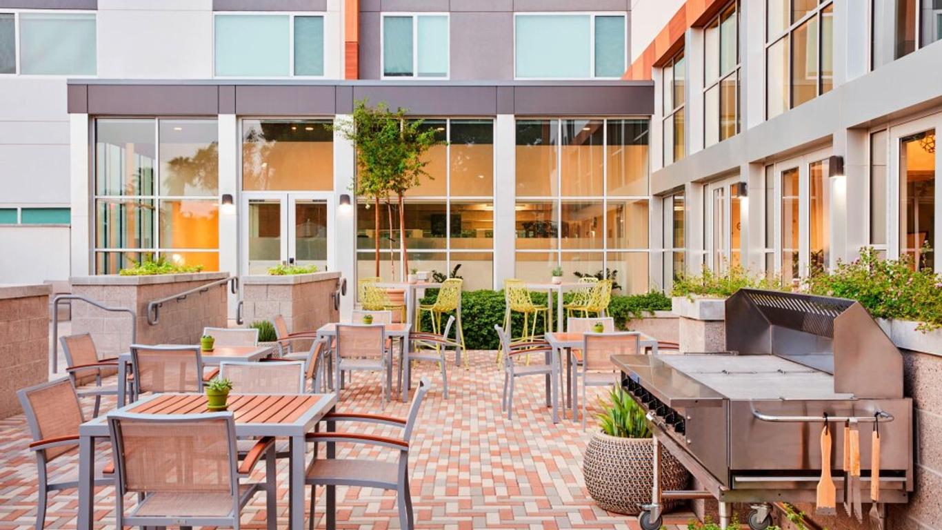 Element Dallas Las Colinas