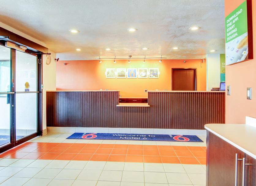 Front desk Photo