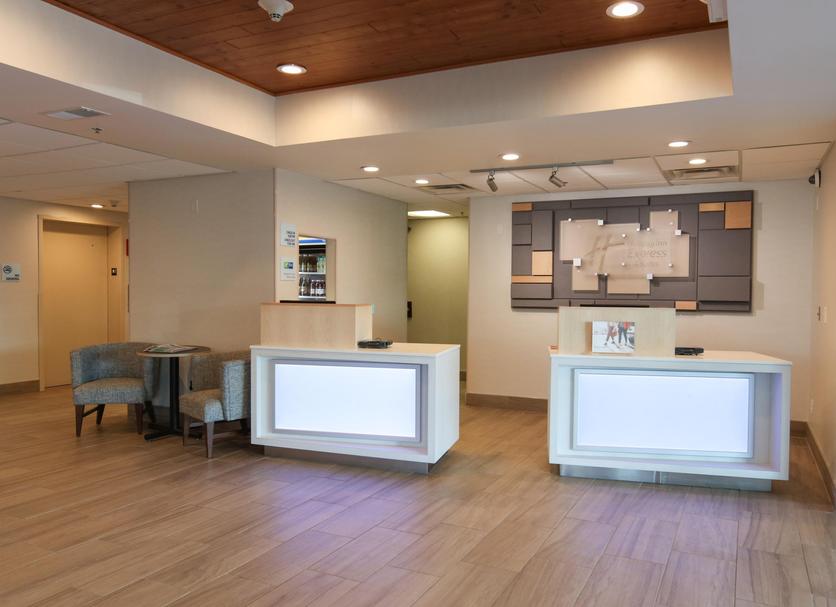 Front desk Photo