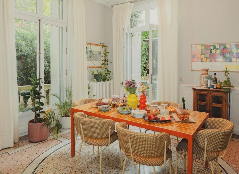 Dining room Photo