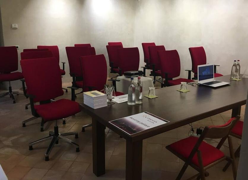 Conference room Photo