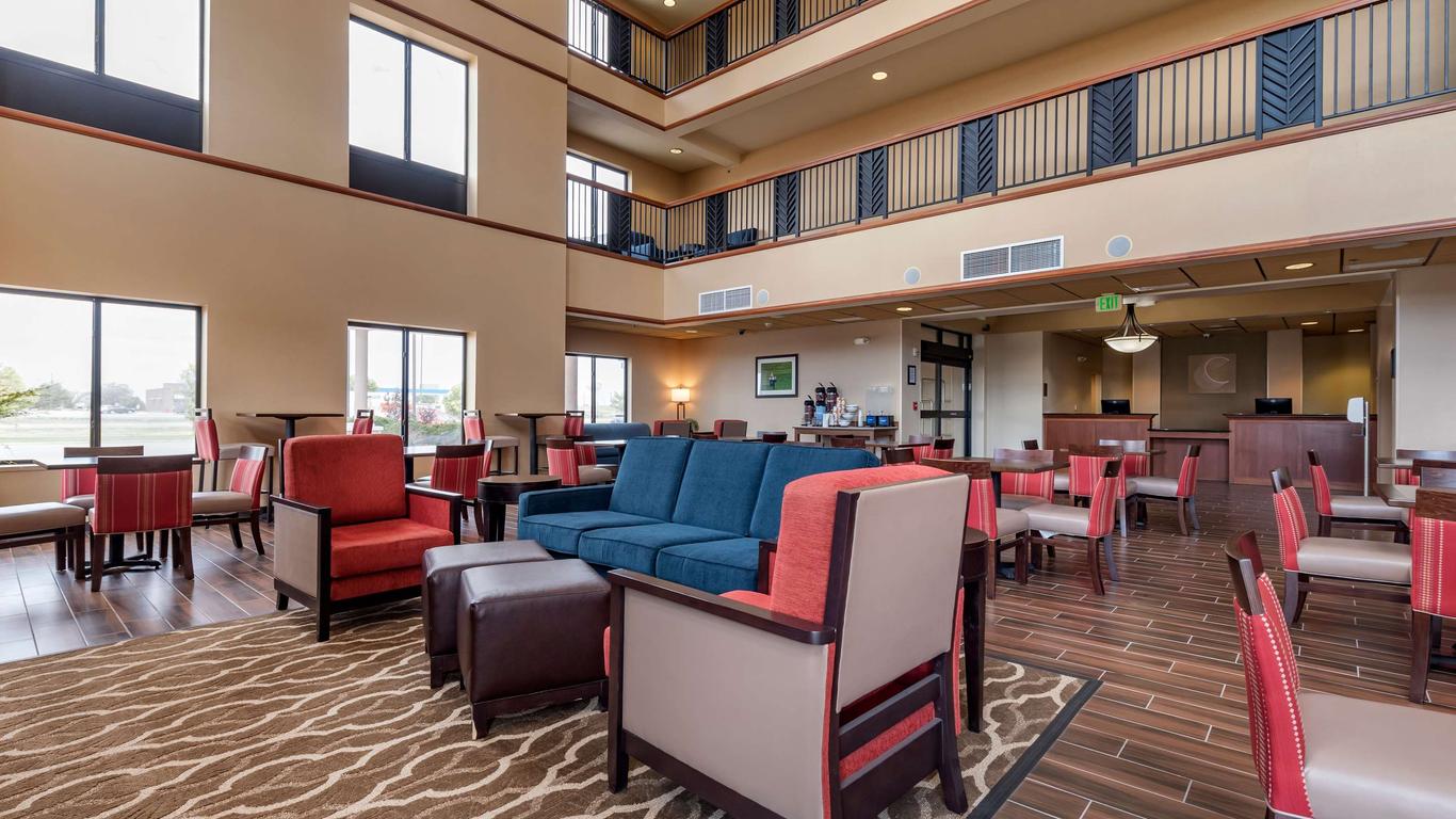 Comfort Inn & Suites