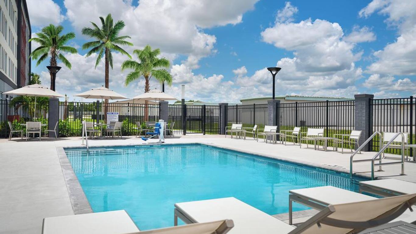 Hyatt Place Melbourne Airport