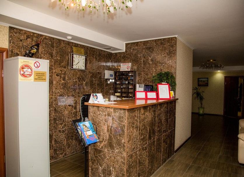 Front desk Photo