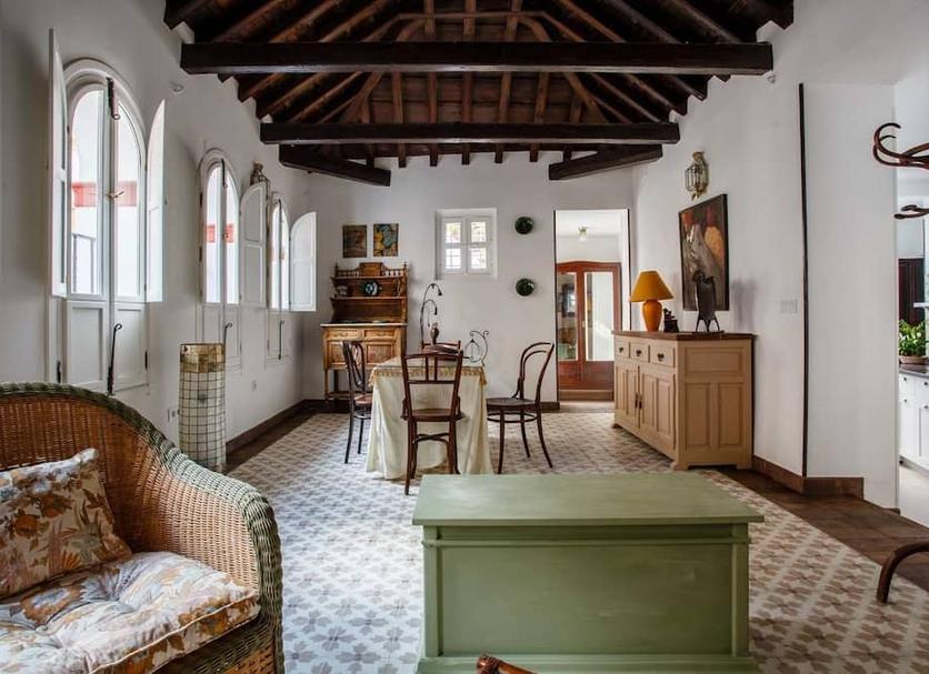 Dining room Photo
